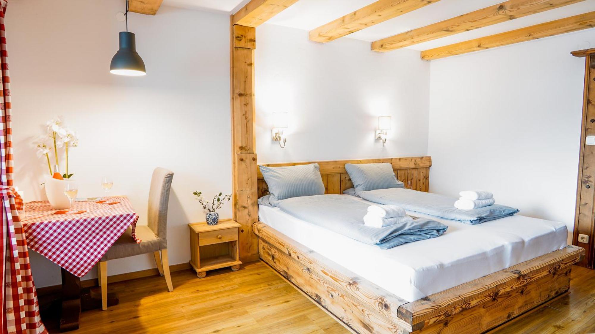 Landgasthof Zum Papyrer - Erholung Im Urlaubsgebiet Lenggries Pokoj fotografie