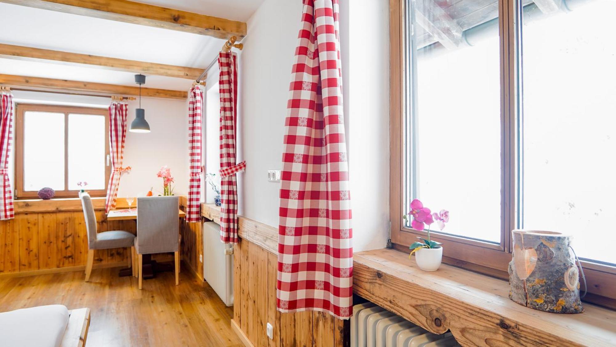 Landgasthof Zum Papyrer - Erholung Im Urlaubsgebiet Lenggries Exteriér fotografie